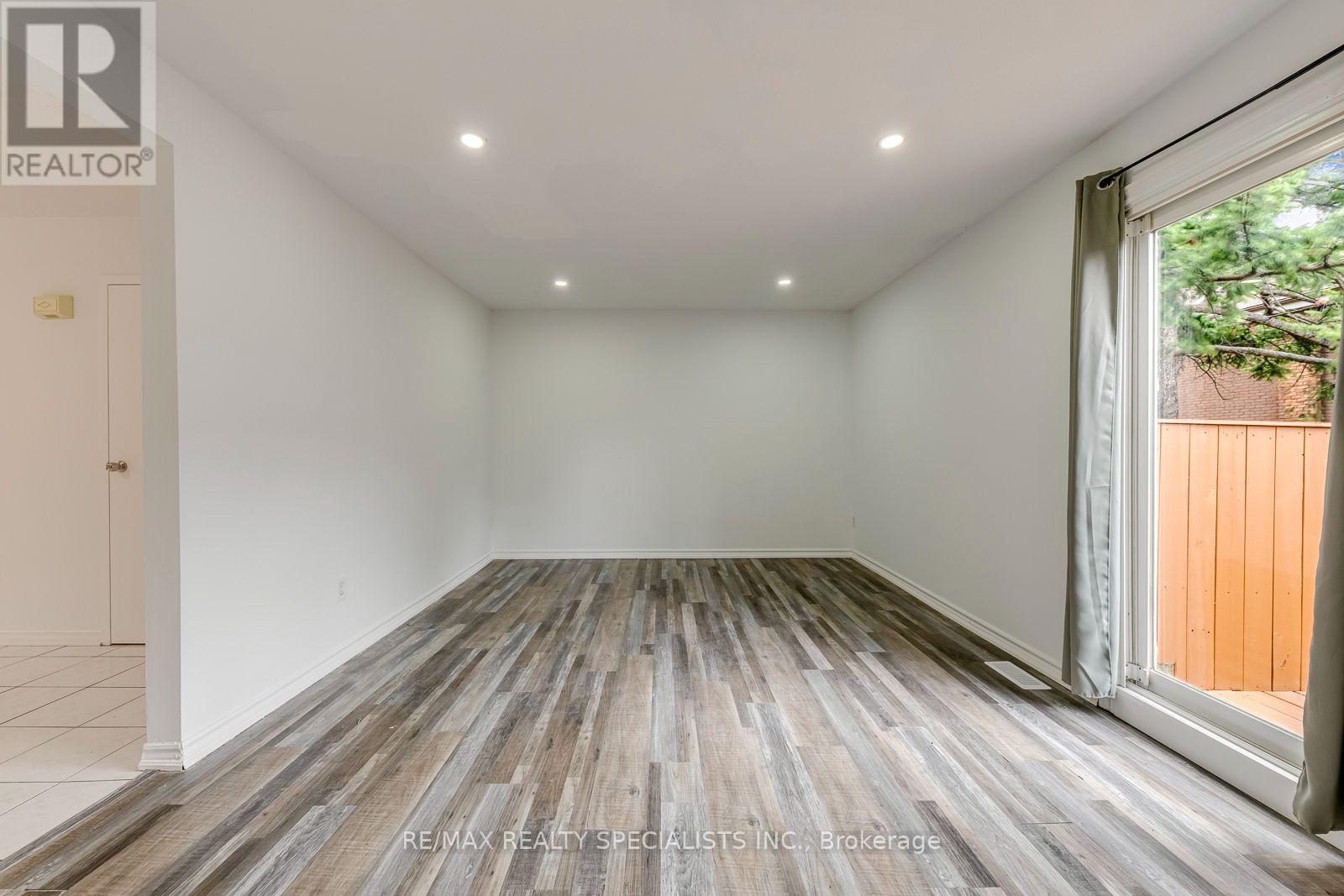 7 - 325 Mary Street, Hamilton, Ontario  L8L 8A2 - Photo 14 - X13854806