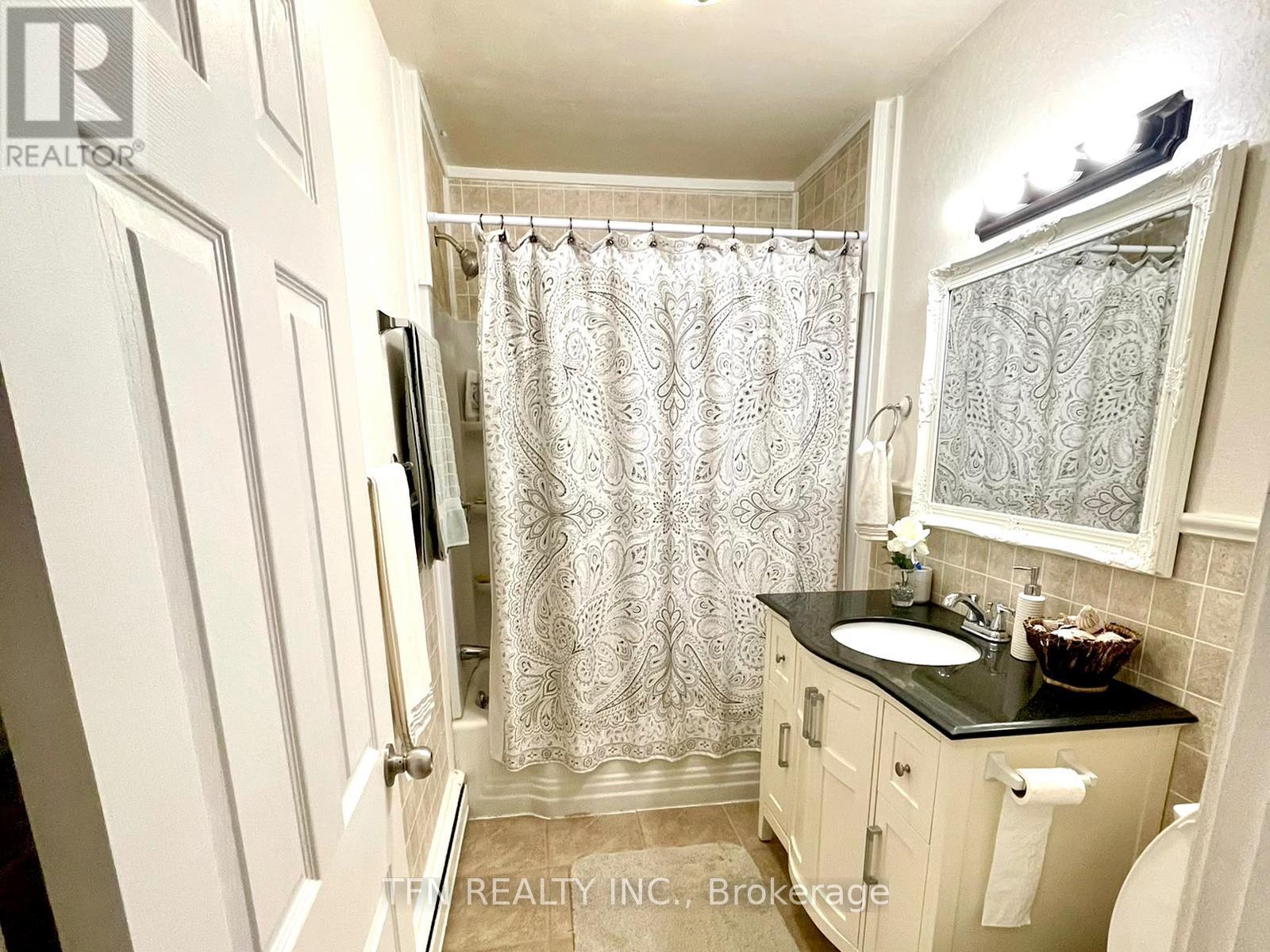 1301 Niagara River Parkway, Fort Erie, Ontario  L2A 5M4 - Photo 11 - X13851040