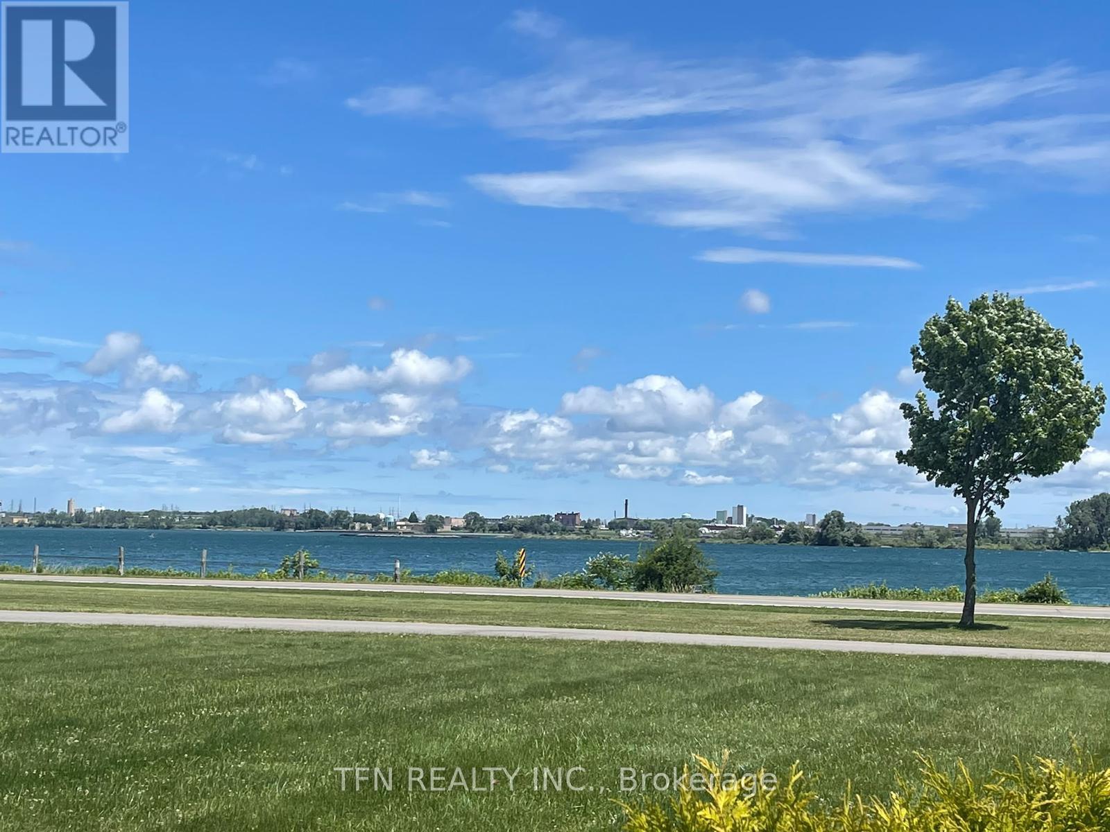 1301 Niagara River Parkway, Fort Erie, Ontario  L2A 5M4 - Photo 4 - X13851040