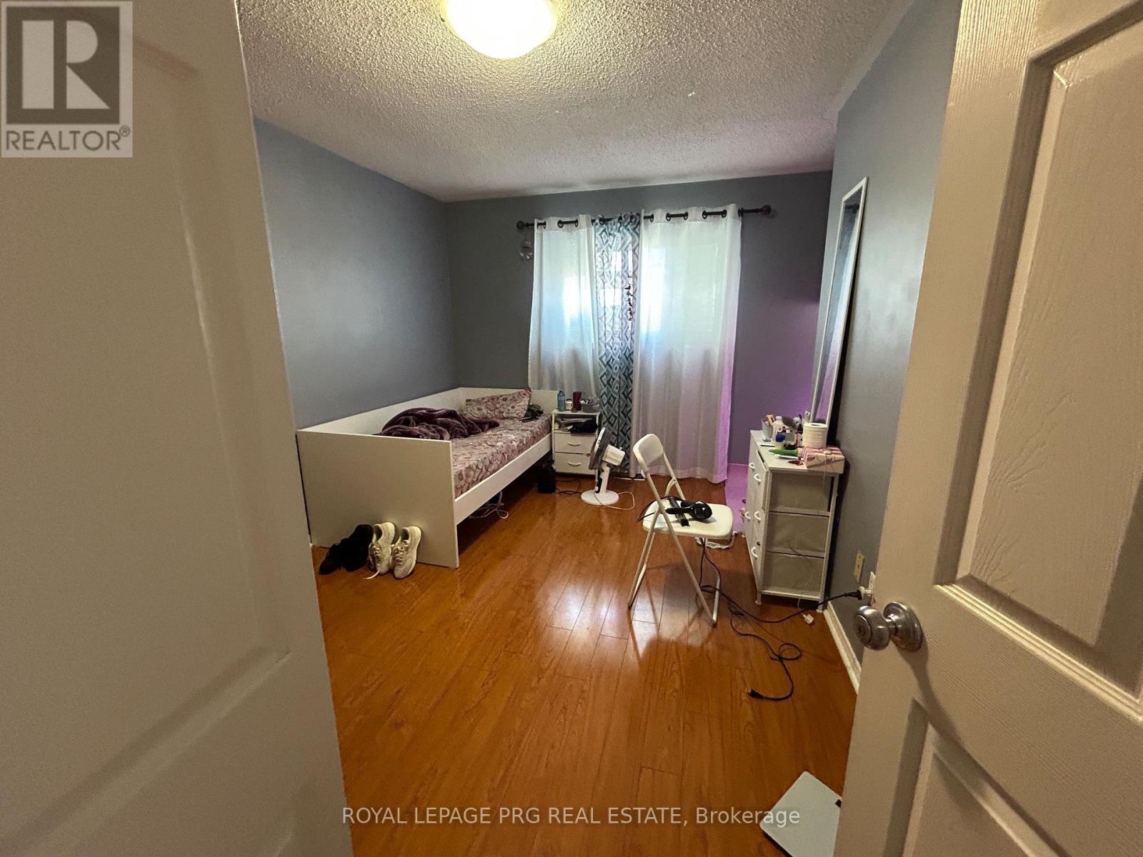 126 Rainforest Drive N, Brampton, Ontario  L6R 1A5 - Photo 5 - W13823178