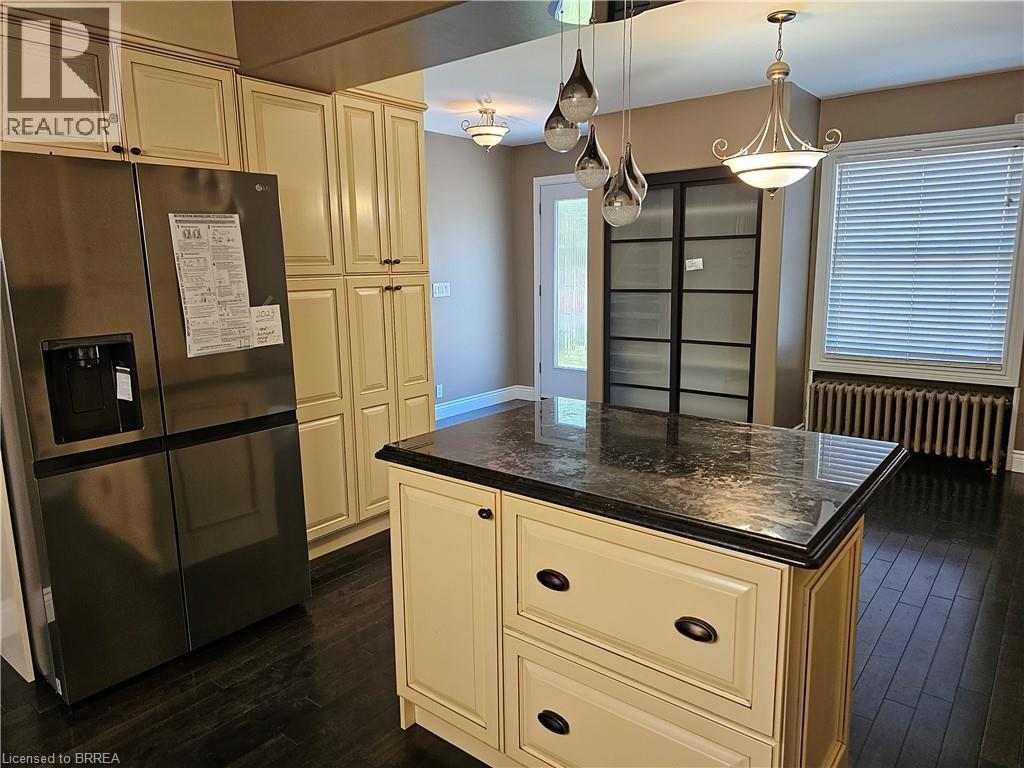 326 Erie Avenue, Brantford, Ontario  N3S 2H8 - Photo 4 - 40867429