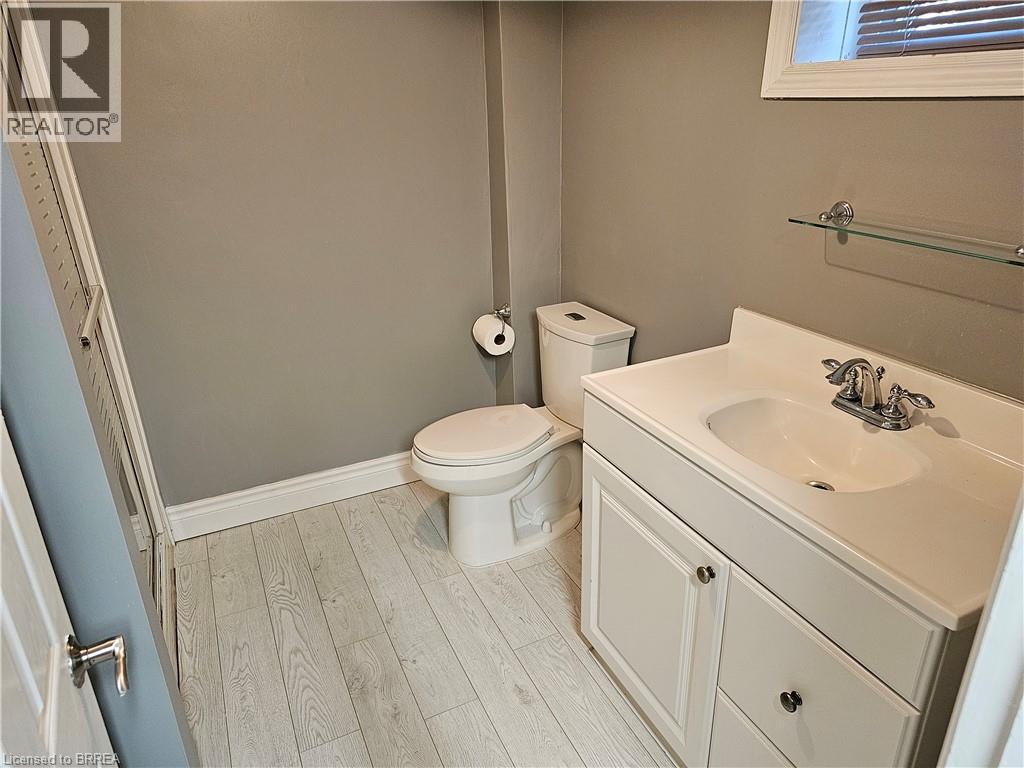 326 Erie Avenue, Brantford, Ontario  N3S 2H8 - Photo 14 - 40867429