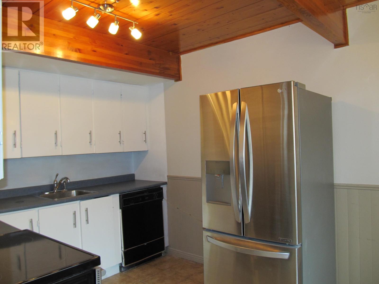 63 Drumdonald Road, Halifax, Nova Scotia  B3P 2L1 - Photo 9 - 202624937