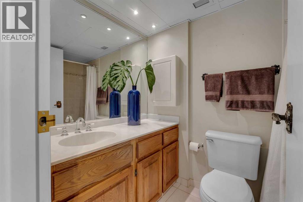 920, 540 14 Avenue SW, Calgary, Alberta  T2R 0M6 - Photo 30 - A2348669