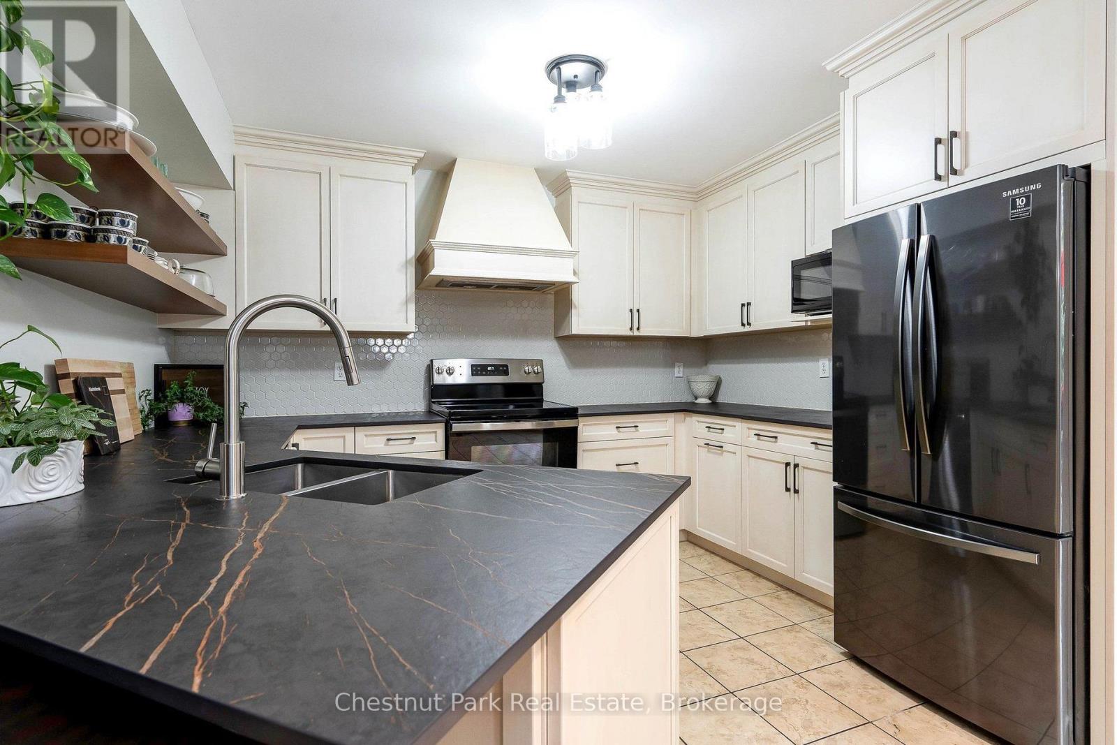 31 Bush Street, Collingwood, Ontario  L9Y 4T1 - Photo 21 - S13854776