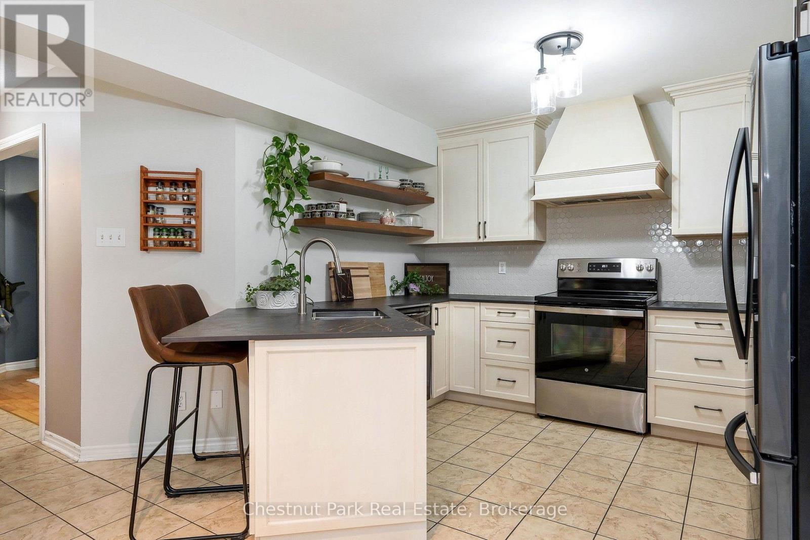 31 Bush Street, Collingwood, Ontario  L9Y 4T1 - Photo 20 - S13854776