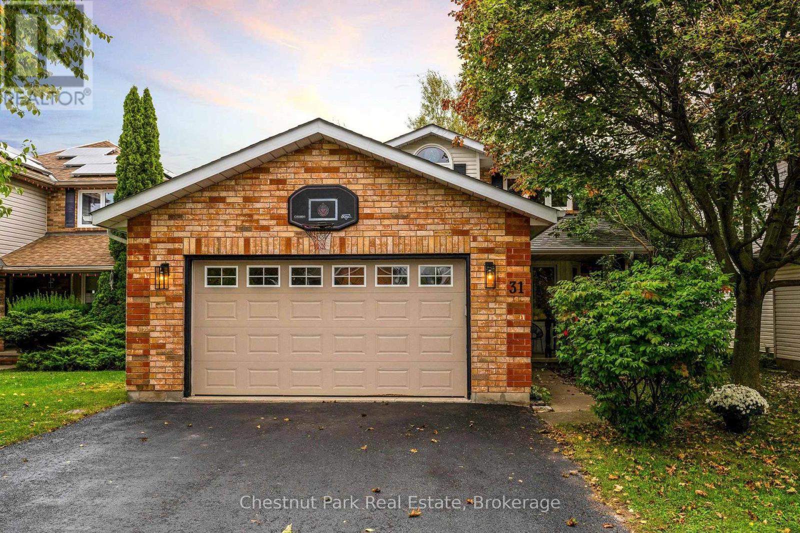 31 Bush Street, Collingwood, Ontario  L9Y 4T1 - Photo 2 - S13854776