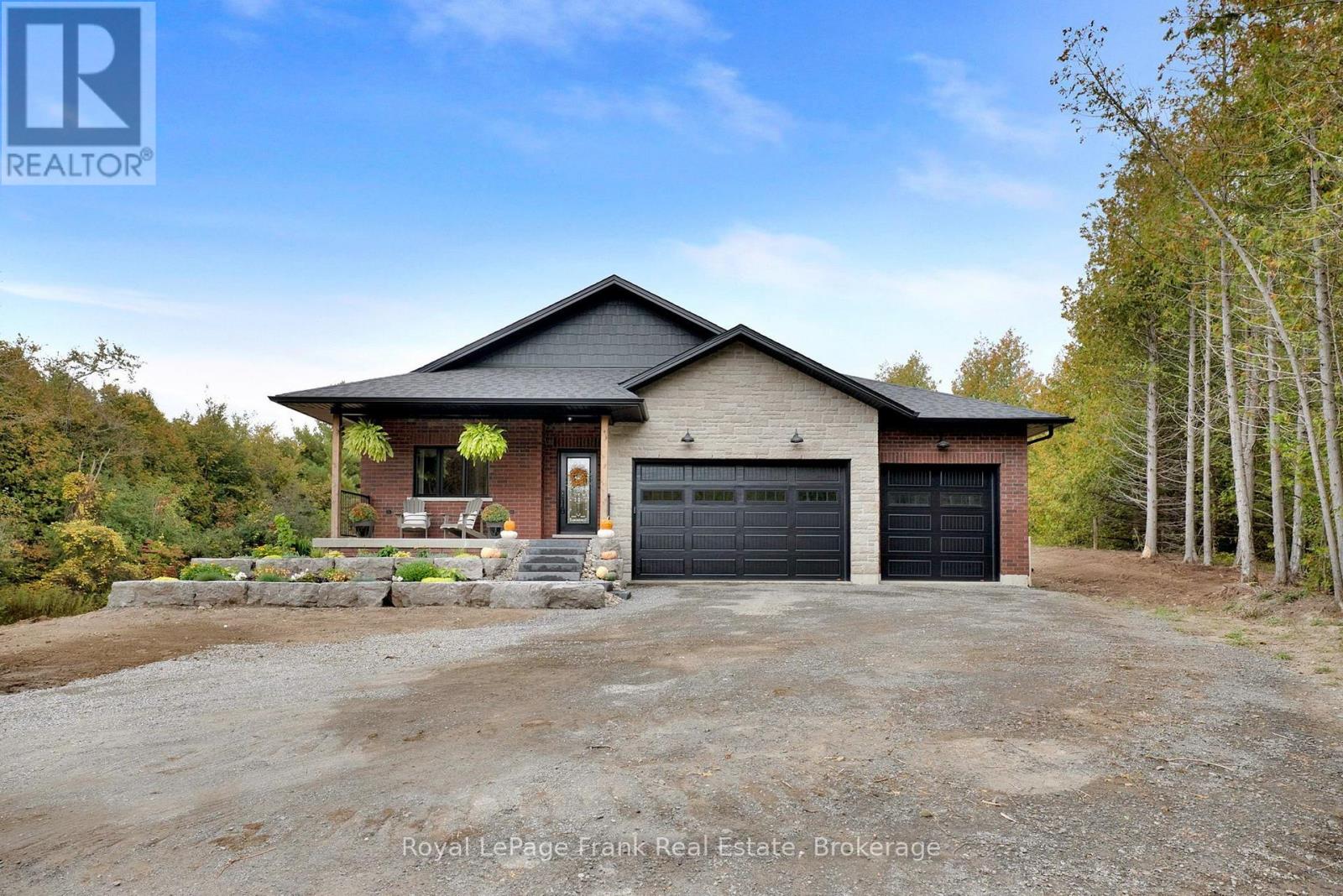 663 Ford Crescent, Cavan Monaghan, Ontario  L0A 1C0 - Photo 2 - X13855106