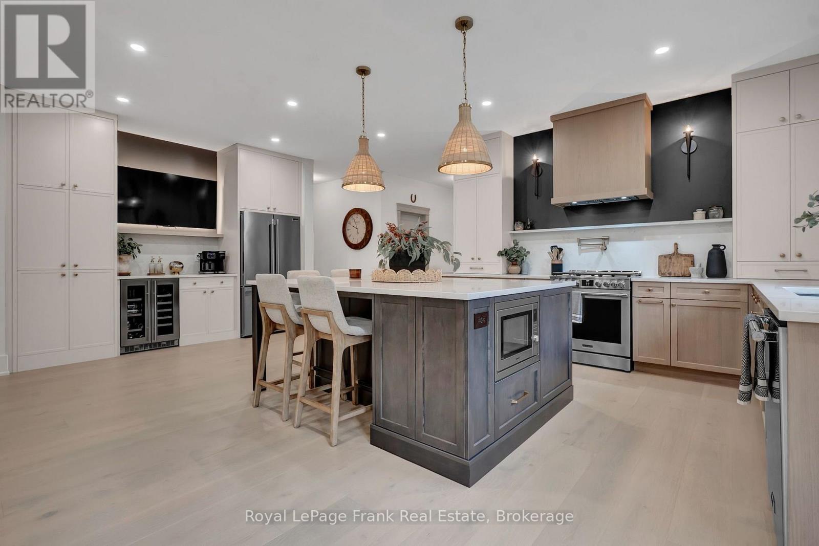 663 Ford Crescent, Cavan Monaghan, Ontario  L0A 1C0 - Photo 6 - X13855106