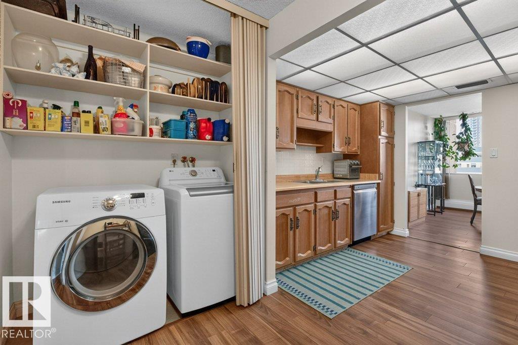 #703 9921 104 ST NW
