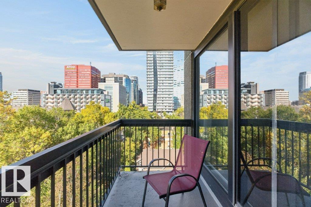 #703 9921 104 ST NW