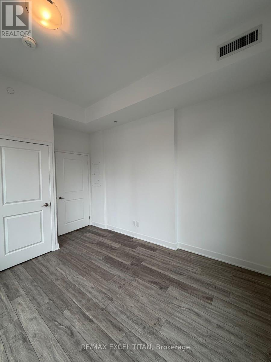 211 - 543 RICHMOND STREET W