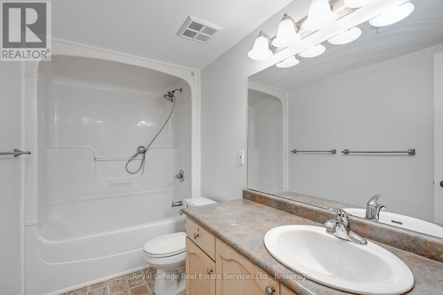 111 - 1460 Bishops Gate, Oakville, Ontario  L6M 4N5 - Photo 10 - W13855130