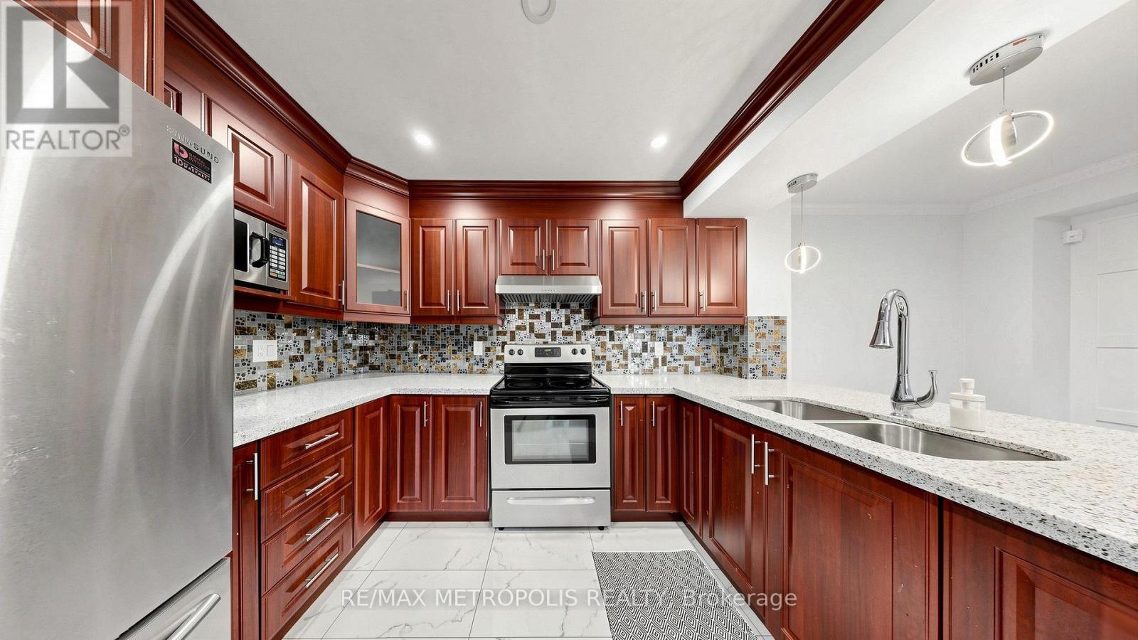 123 - 2 Hedge End Road, Toronto, Ontario  M1B 5Z8 - Photo 14 - E13855056