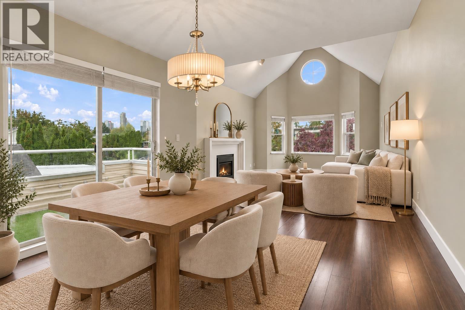 305 5375 VICTORY STREET, burnaby, British Columbia