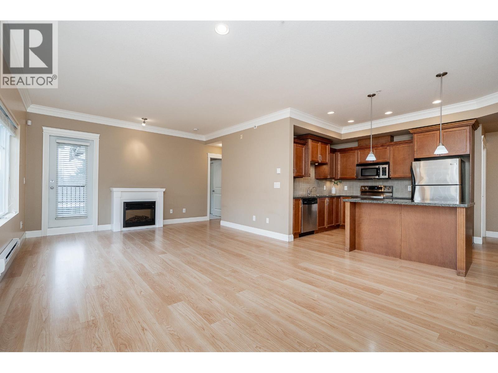 301 22150 Dewdney Trunk Road, Maple Ridge, British Columbia  V2X 3H6 - Photo 8 - R3171710