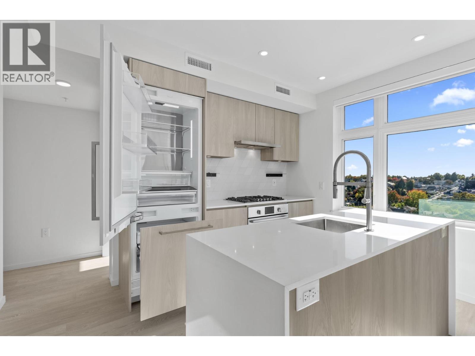 603 3264 Vanness Street, Vancouver, British Columbia  V5R 0L5 - Photo 5 - R3171718