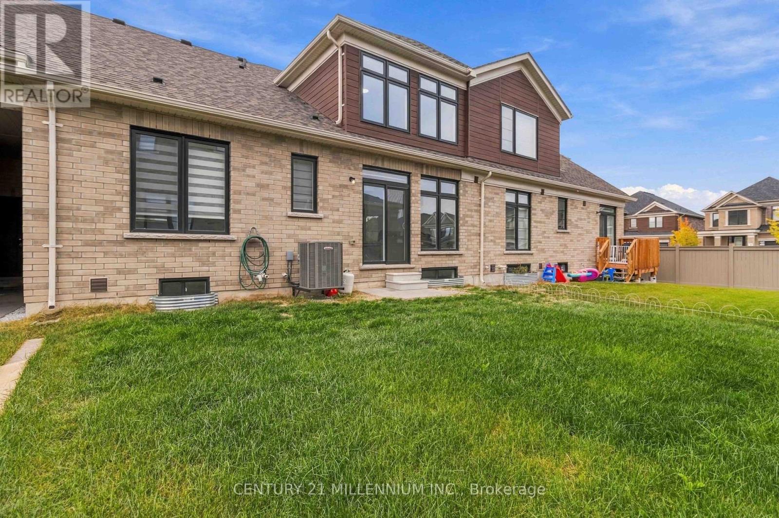 24 Mayapple Street, Adjala-Tosorontio (Colgan), Ontario  L0G 1W0 - Photo 28 - N13855118
