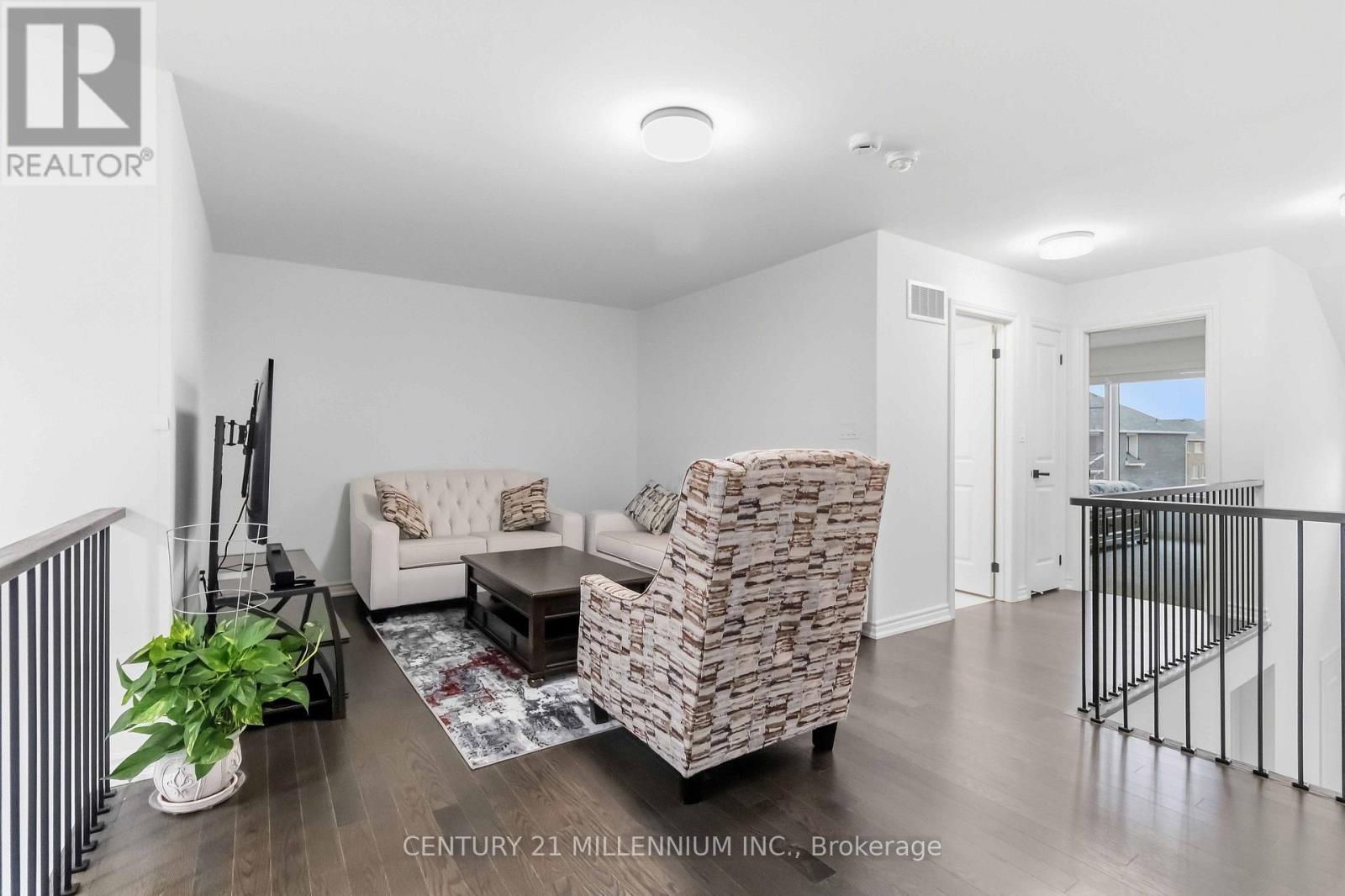 24 Mayapple Street, Adjala-Tosorontio (Colgan), Ontario  L0G 1W0 - Photo 9 - N13855118