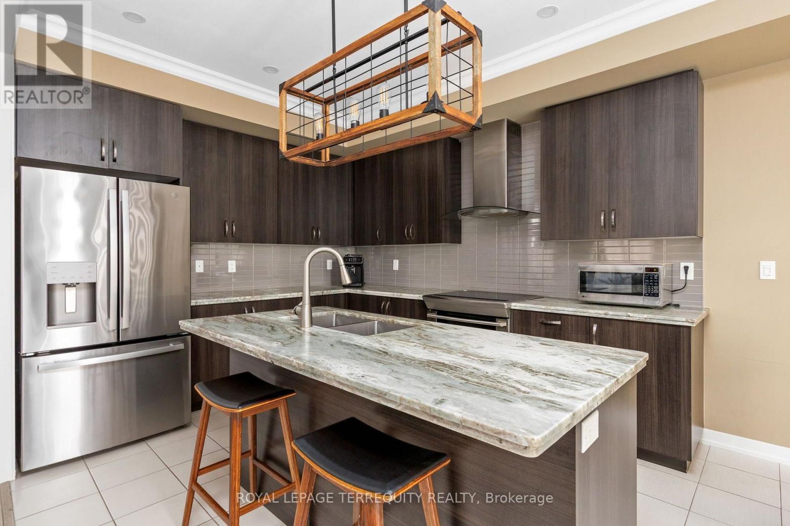 22 Harcourt Street, Vaughan, Ontario  L6A 4Y4 - Photo 10 - N13855140