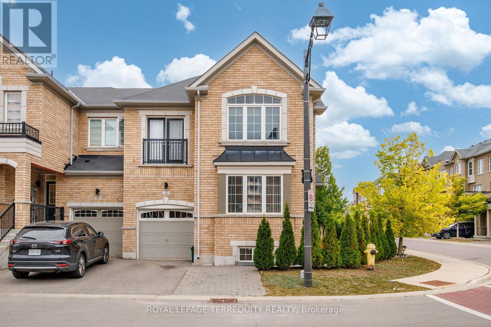 22 Harcourt Street, Vaughan, Ontario  L6A 4Y4 - Photo 3 - N13855140
