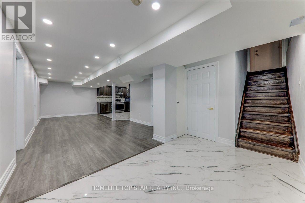 50 Marydale Avenue S, Markham, Ontario  L3S 3N3 - Photo 4 - N13855194