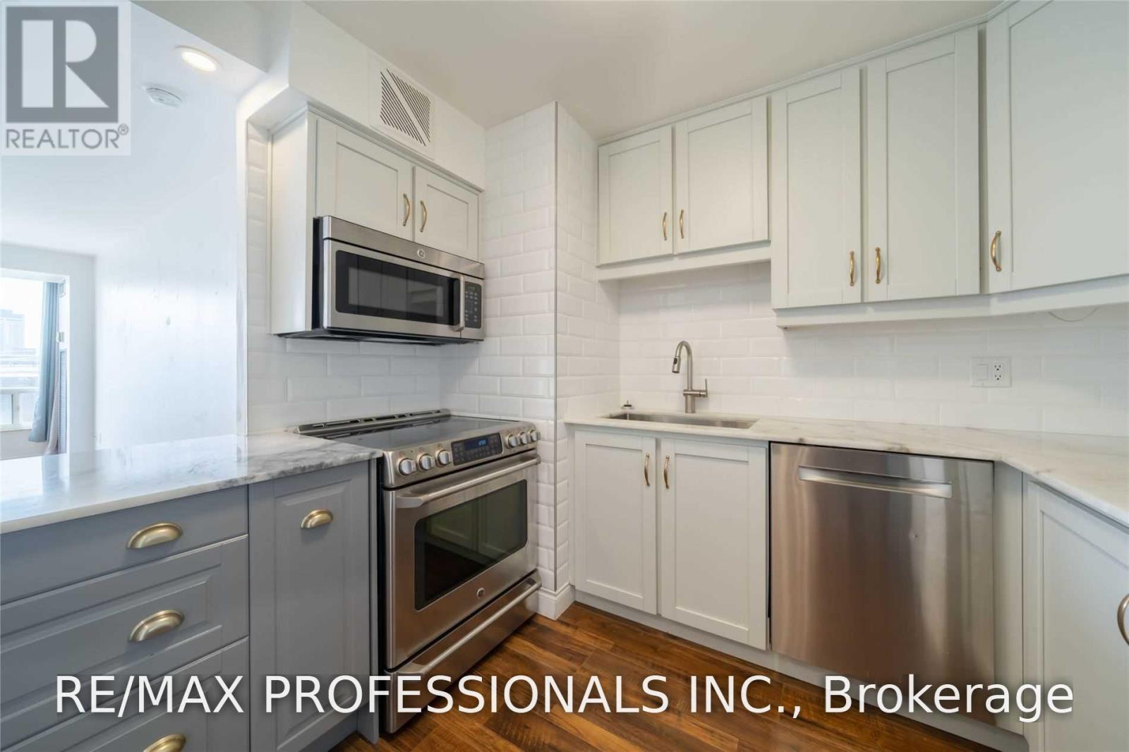 809 - 1300 Islington Avenue, Toronto, Ontario  M9A 5C4 - Photo 11 - W13855070