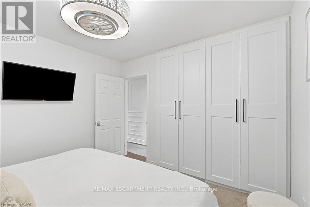 194 Foxbar Road, Burlington, Ontario  L7L 2Z9 - Photo 13 - W13855100