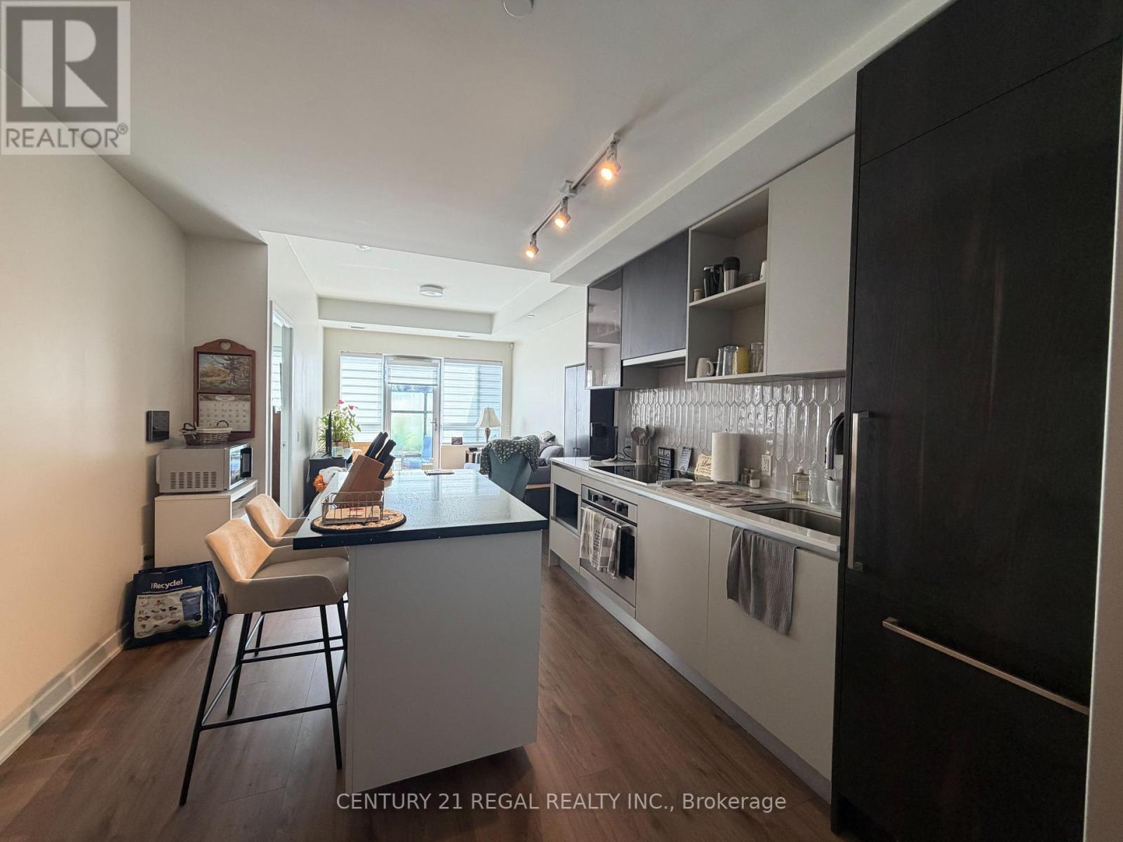 101 - 395 Dundas Street W, Oakville, Ontario  L6M 5R8 - Photo 14 - W13855114