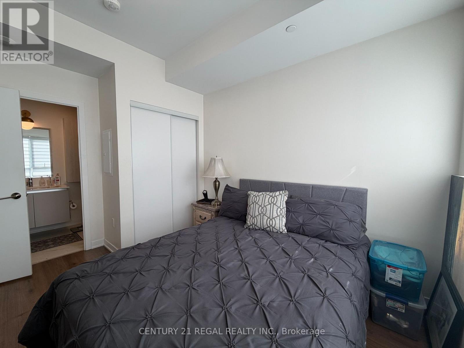 101 - 395 Dundas Street W, Oakville, Ontario  L6M 5R8 - Photo 5 - W13855114