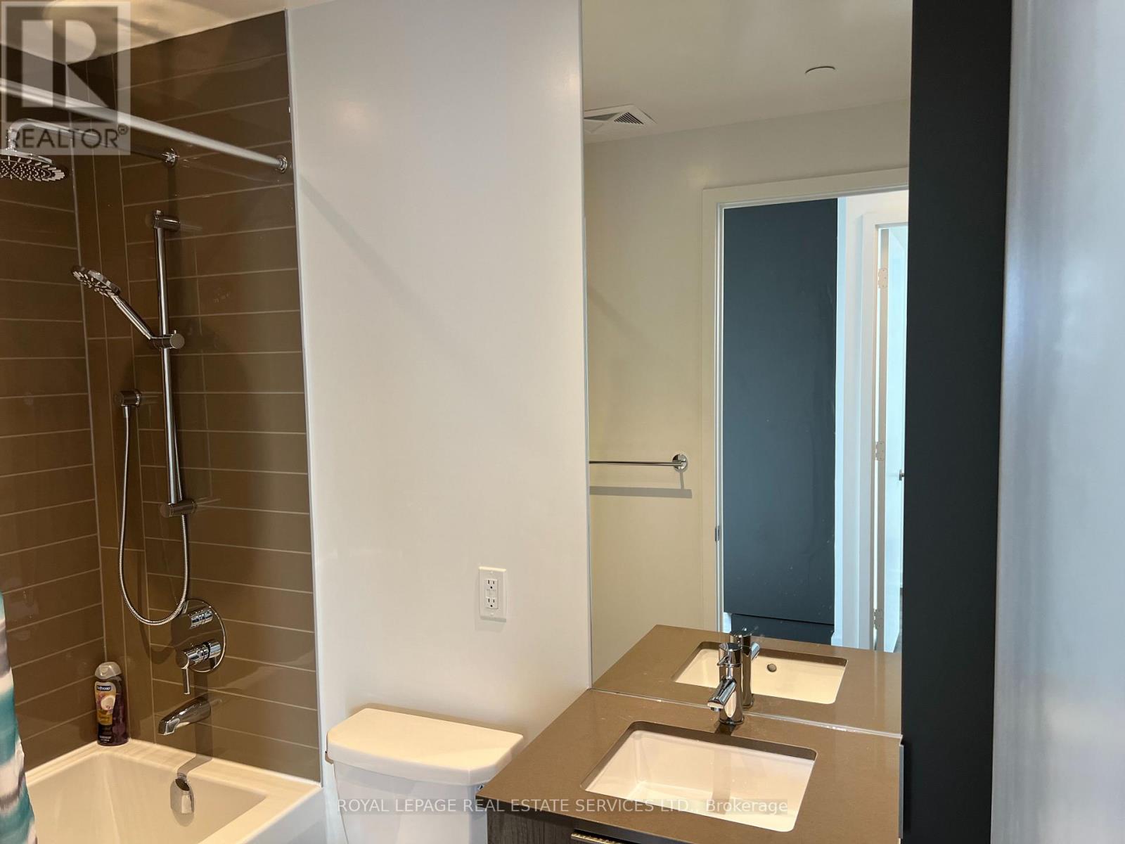 3702 - 448 Burnhamthorpe Road, Mississauga, Ontario  L5B 0R4 - Photo 13 - W13855150