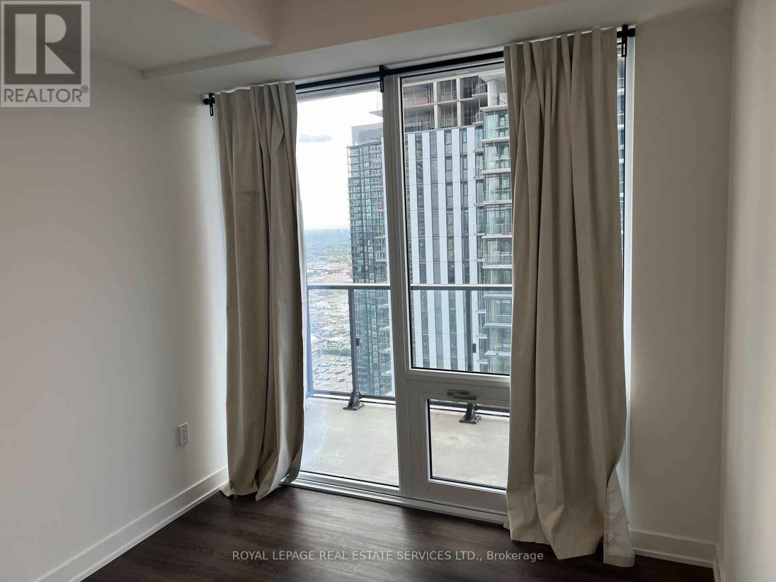 3702 - 448 Burnhamthorpe Road, Mississauga, Ontario  L5B 0R4 - Photo 14 - W13855150