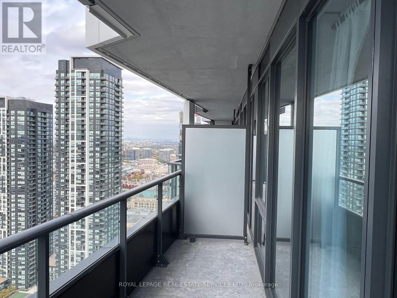 3702 - 448 Burnhamthorpe Road, Mississauga, Ontario  L5B 0R4 - Photo 8 - W13855150