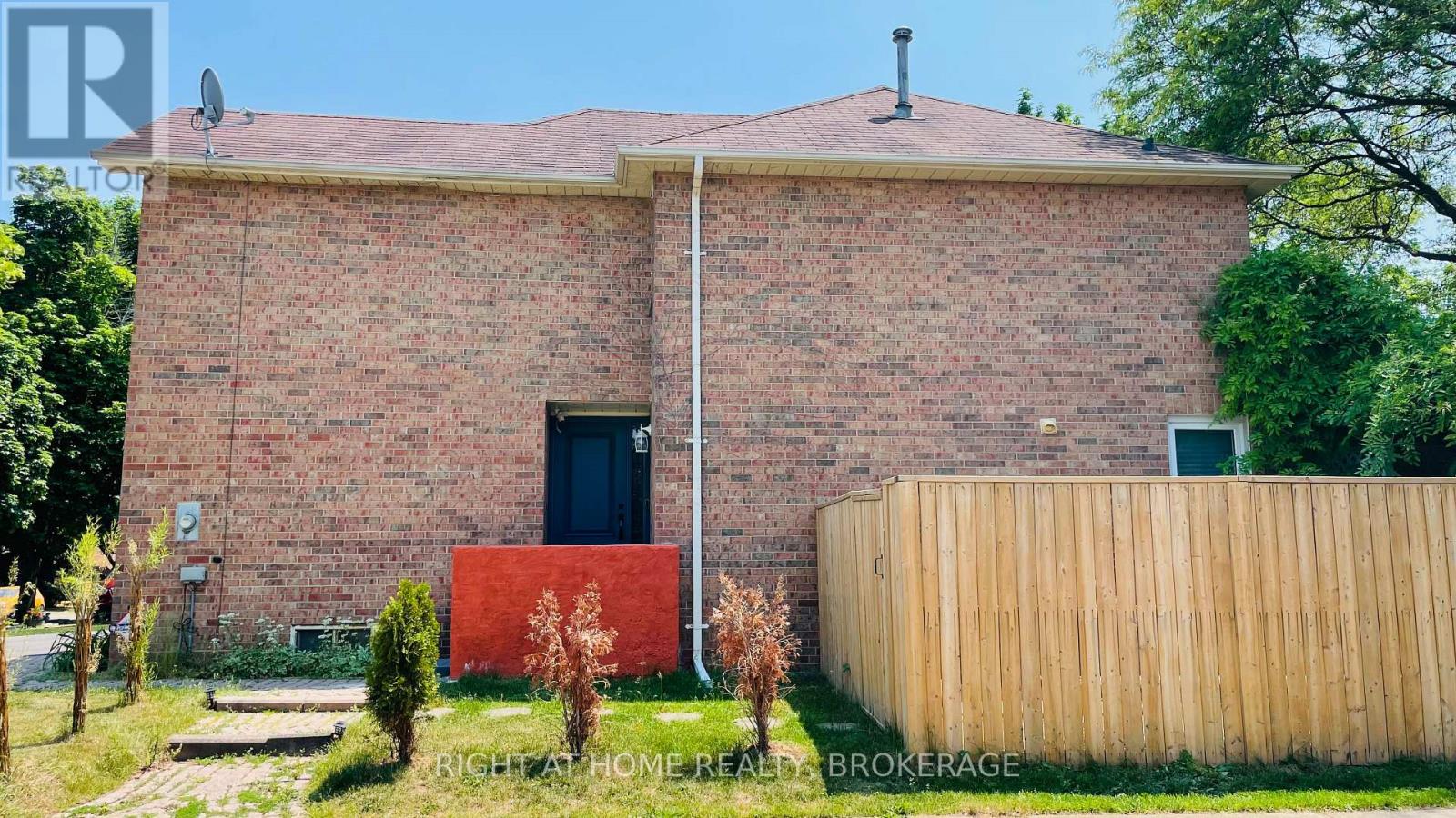 1207 Potters Wheel Crescent, Oakville, Ontario  L6M 1J3 - Photo 21 - W13855164
