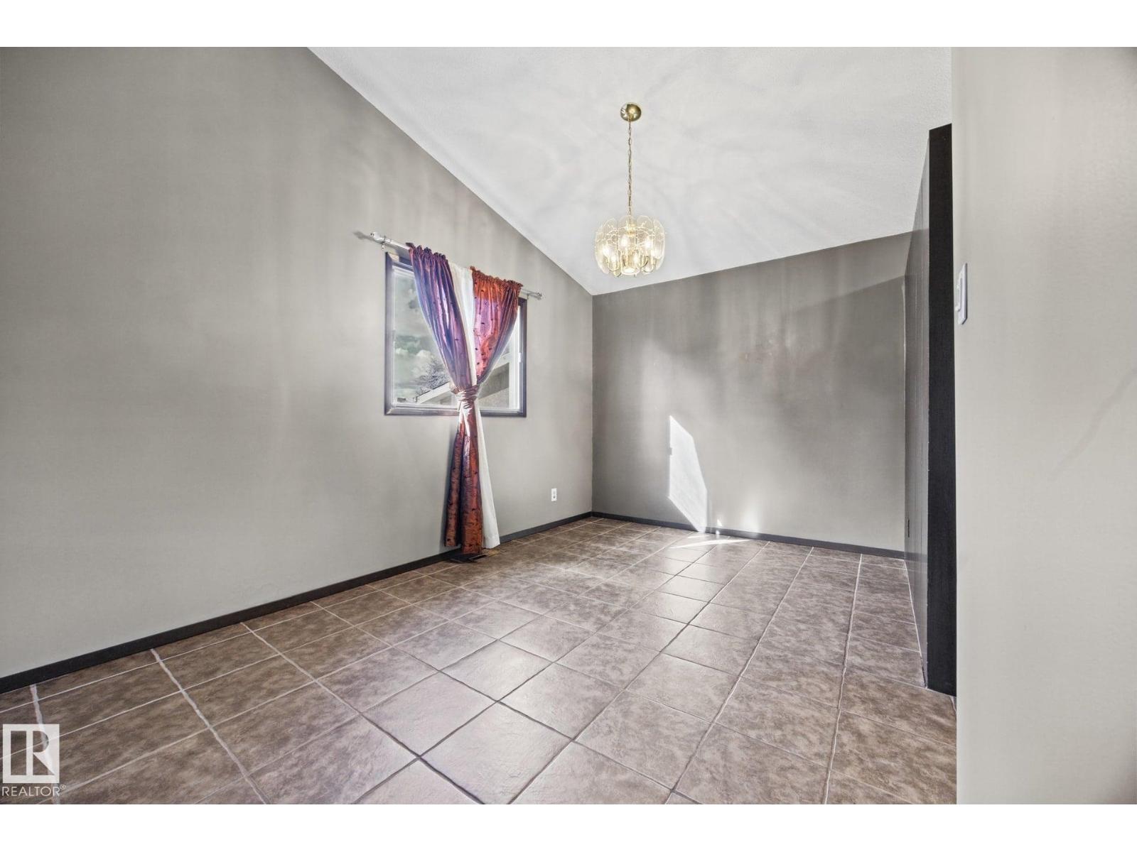 38 RAVEN DR