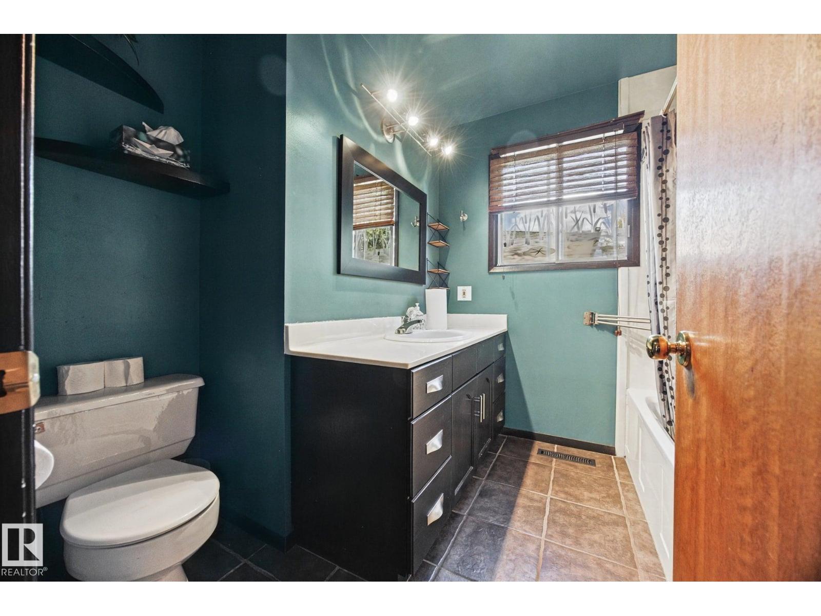 38 RAVEN DR