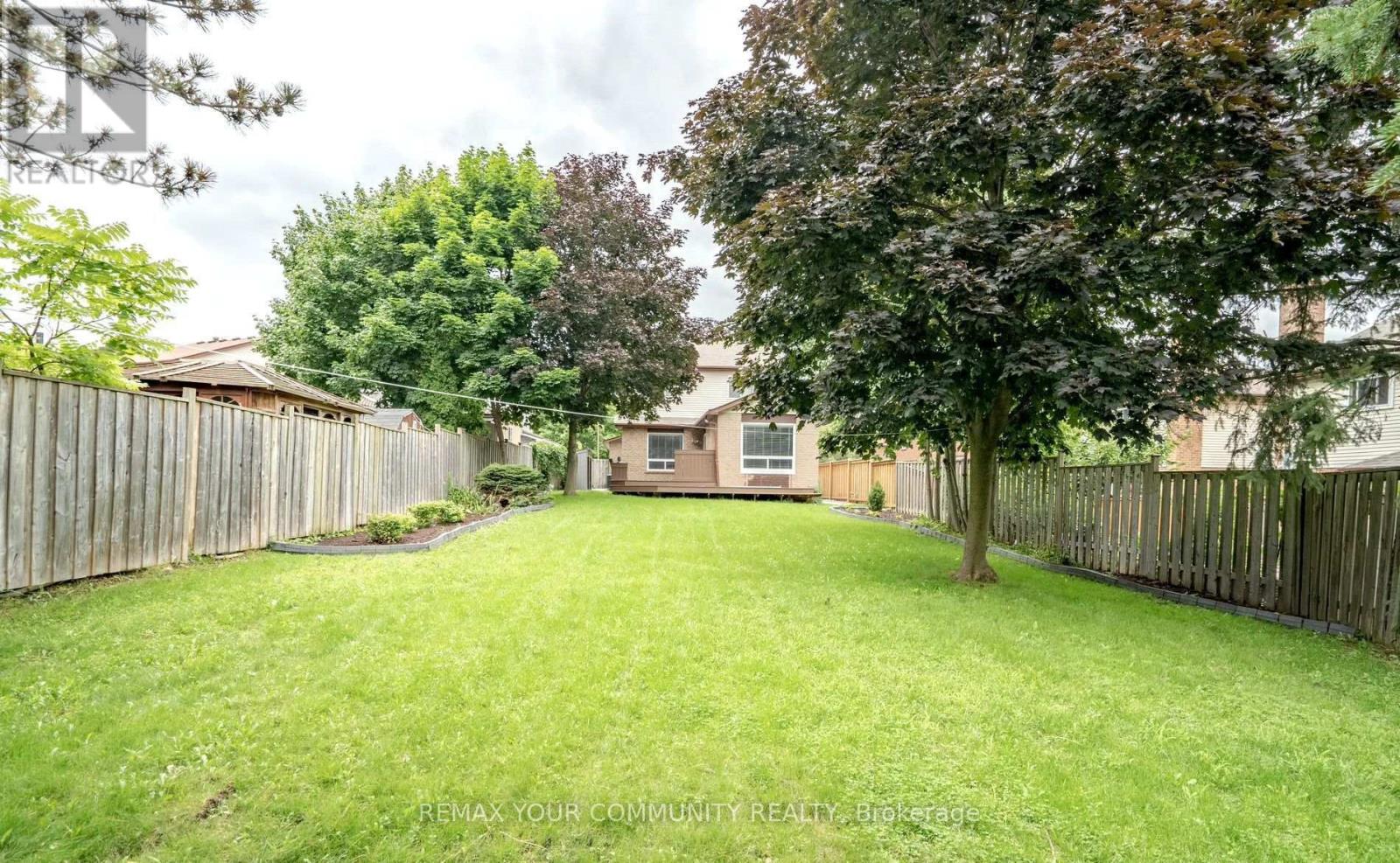 700 Stonepath Circle, Pickering, Ontario  L1V 3T1 - Photo 35 - E13853298