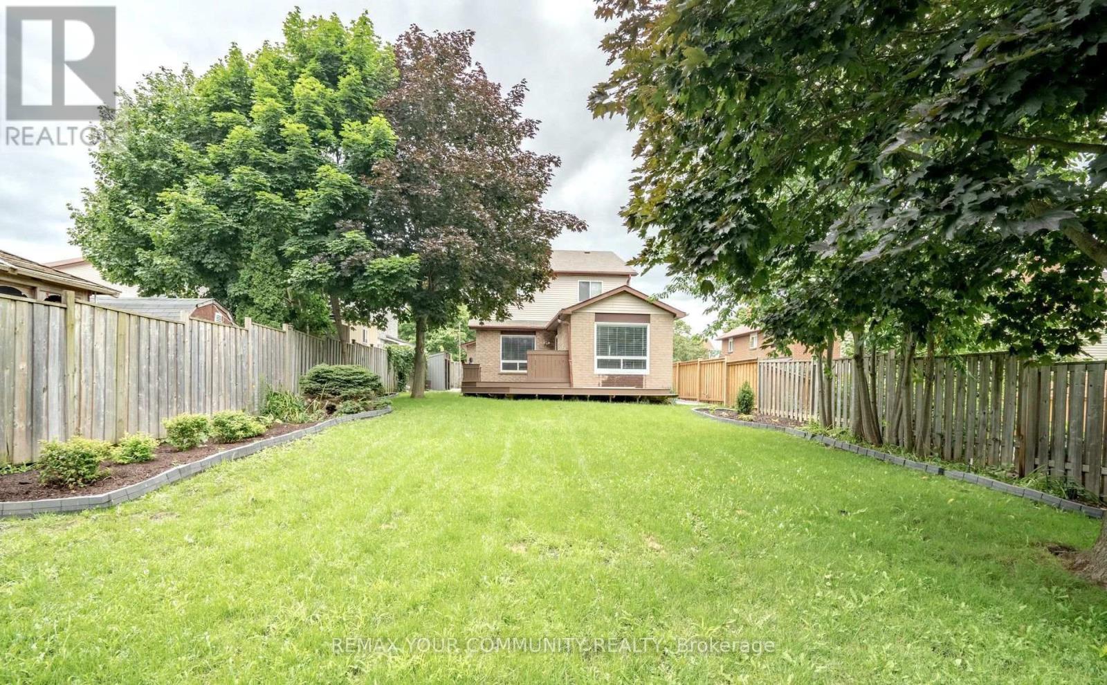 700 Stonepath Circle, Pickering, Ontario  L1V 3T1 - Photo 36 - E13853298