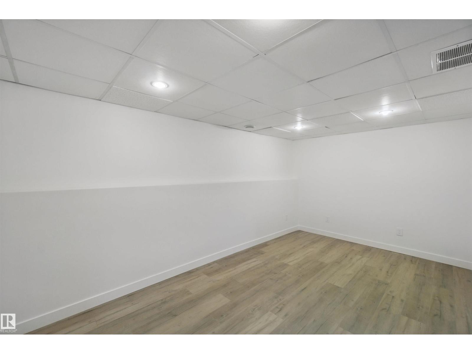 17041 100 ST NW