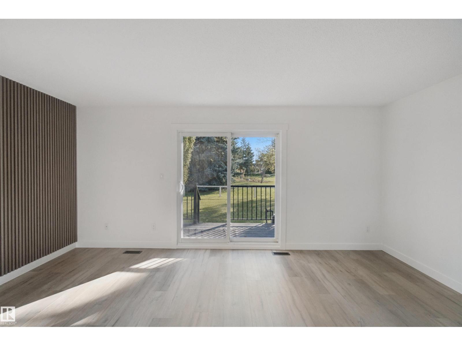 17041 100 ST NW