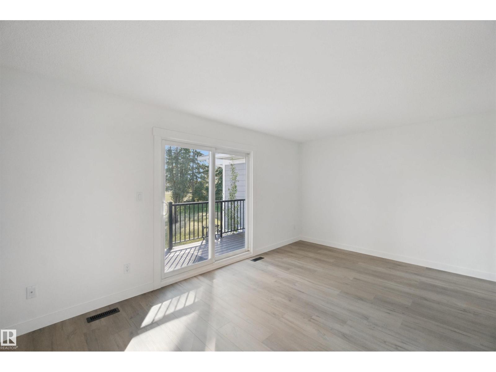 17041 100 ST NW