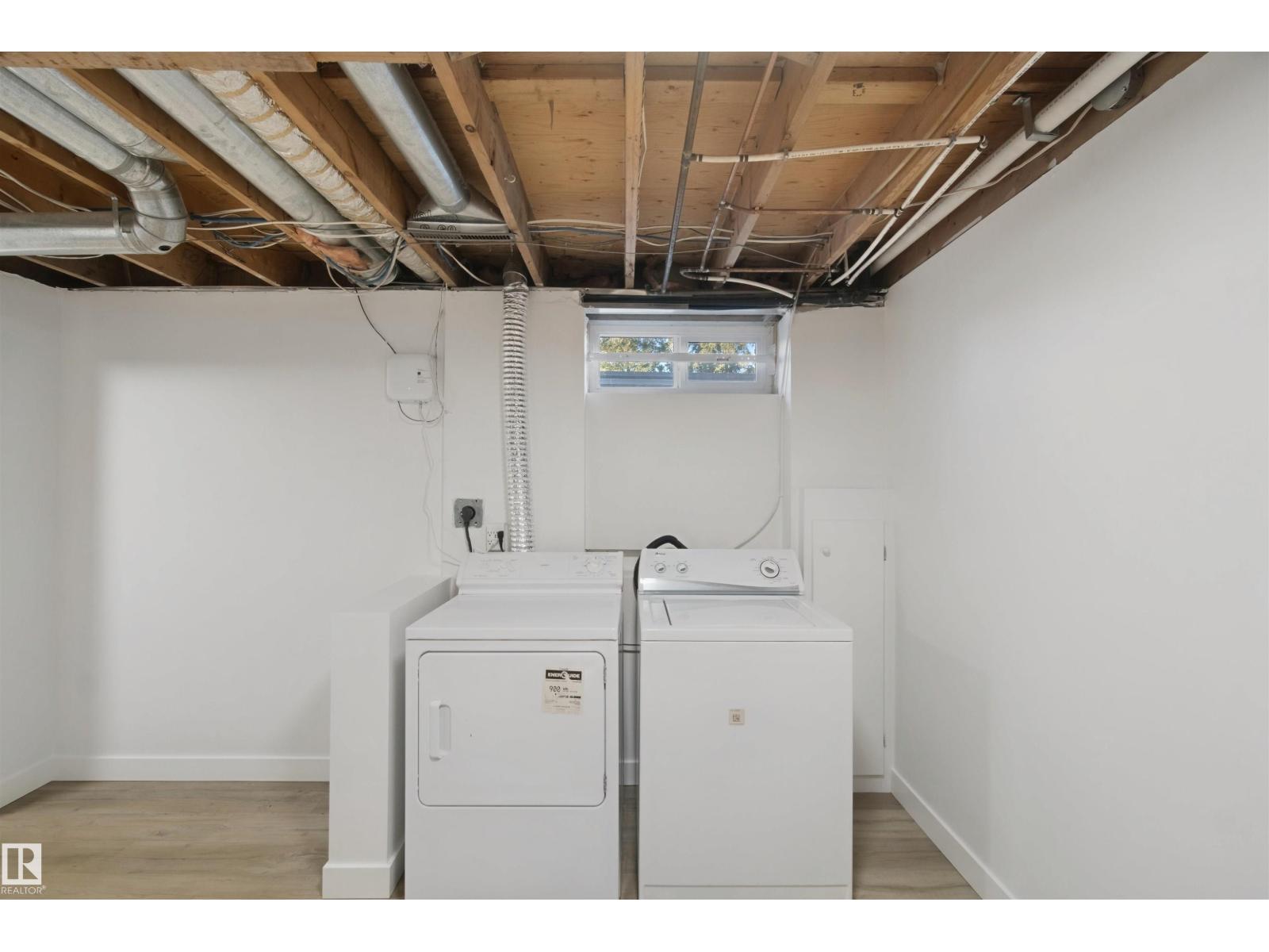 17041 100 ST NW