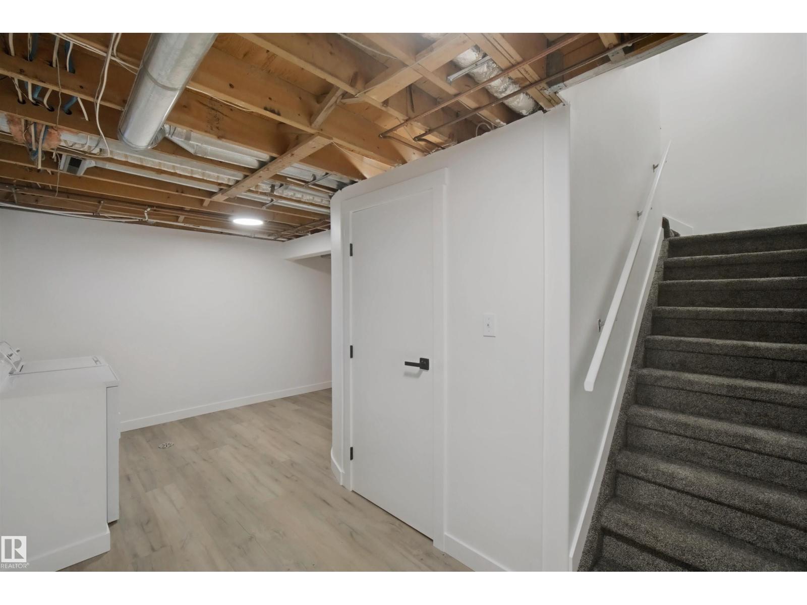 17041 100 ST NW
