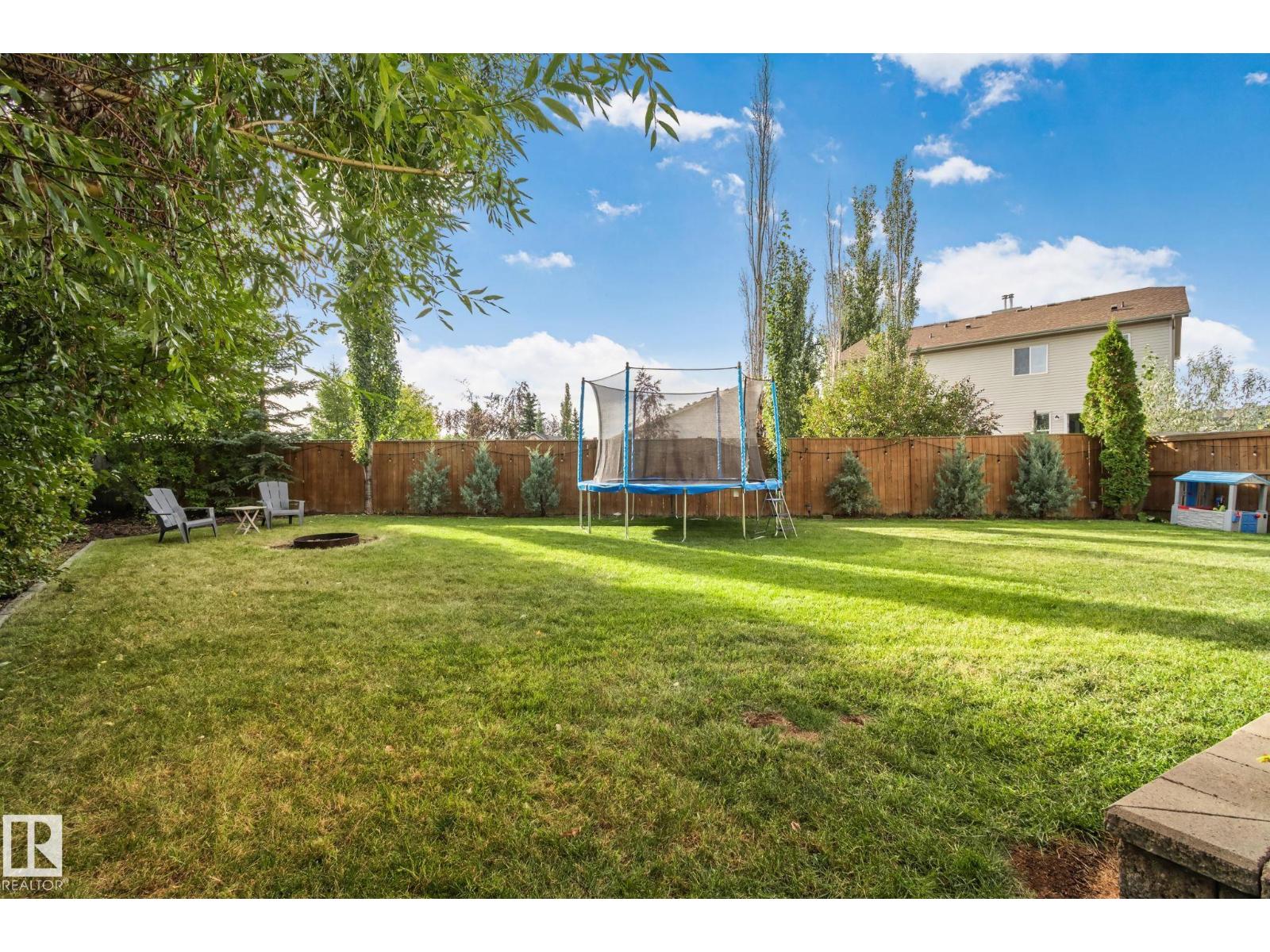 3711 161 AV NW