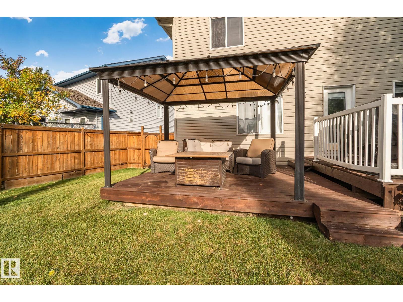 3711 161 AV NW