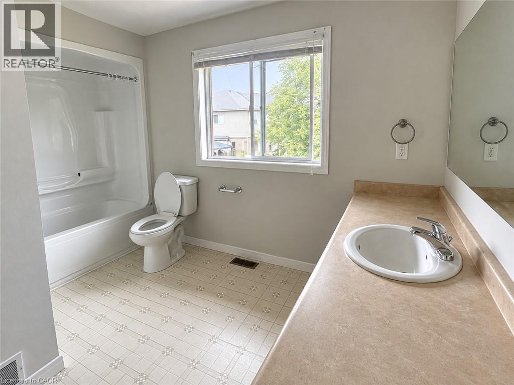 920 Marl Meadow Court, Kitchener, Ontario  N2R 1L4 - Photo 21 - 40865089