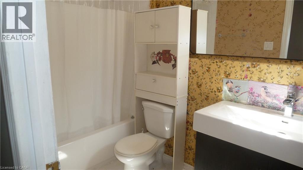 647 Albert Street Unit# 4, Waterloo, Ontario N2L 3V5 - Photo 26 - 40866491