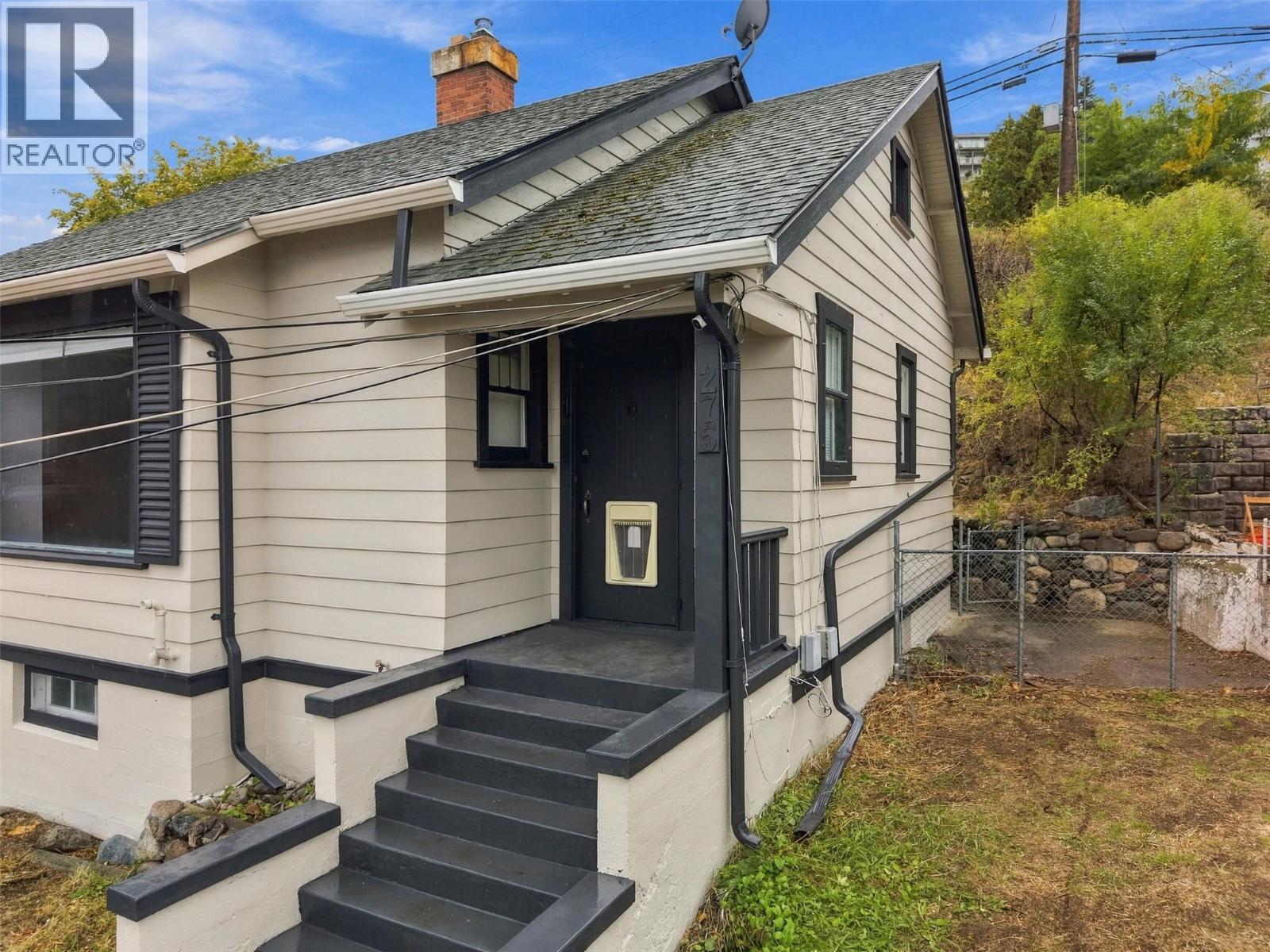 275 SEYMOUR  W Street