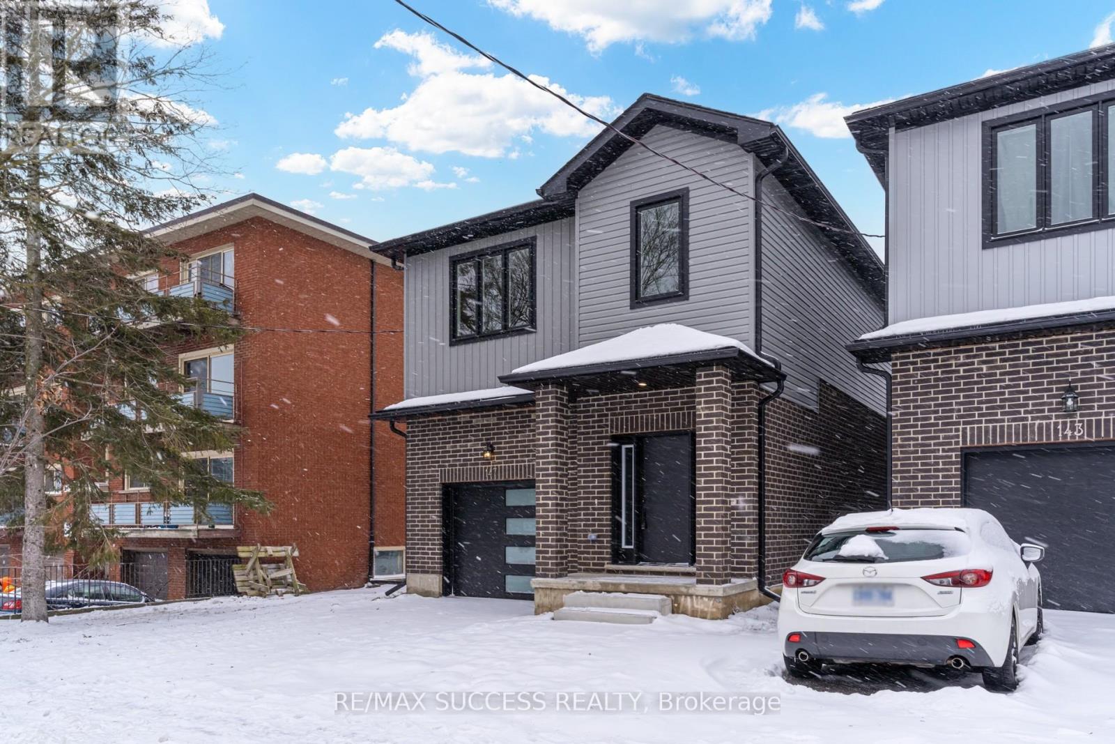 147 Siebert Avenue, Kitchener, Ontario  N2C 2M1 - Photo 2 - X13855088