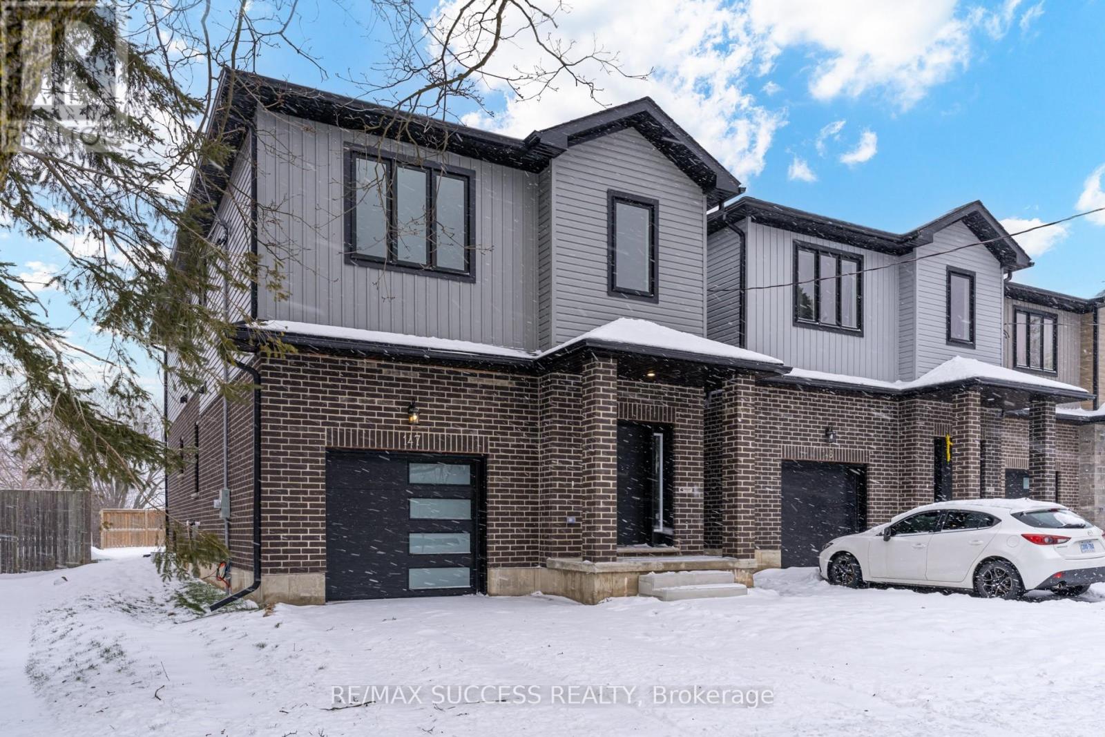 147 Siebert Avenue, Kitchener, Ontario  N2C 2M1 - Photo 4 - X13855088